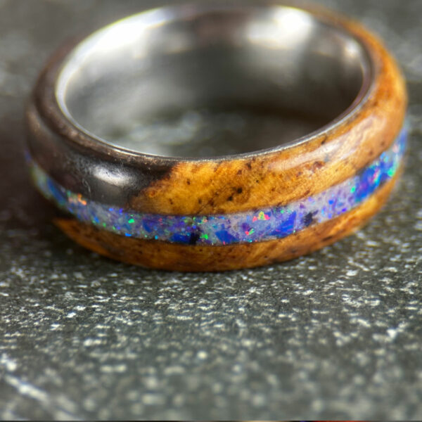 Cocobolo wooden wedding ring with multicolored opal inlay