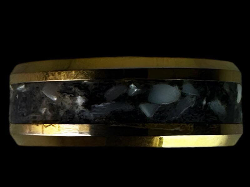 Golden Hunter - Nordic gold ring with mother of pearl and megalodon inlay