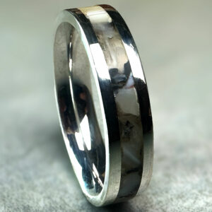 Mother of Pearl Silver Ring
